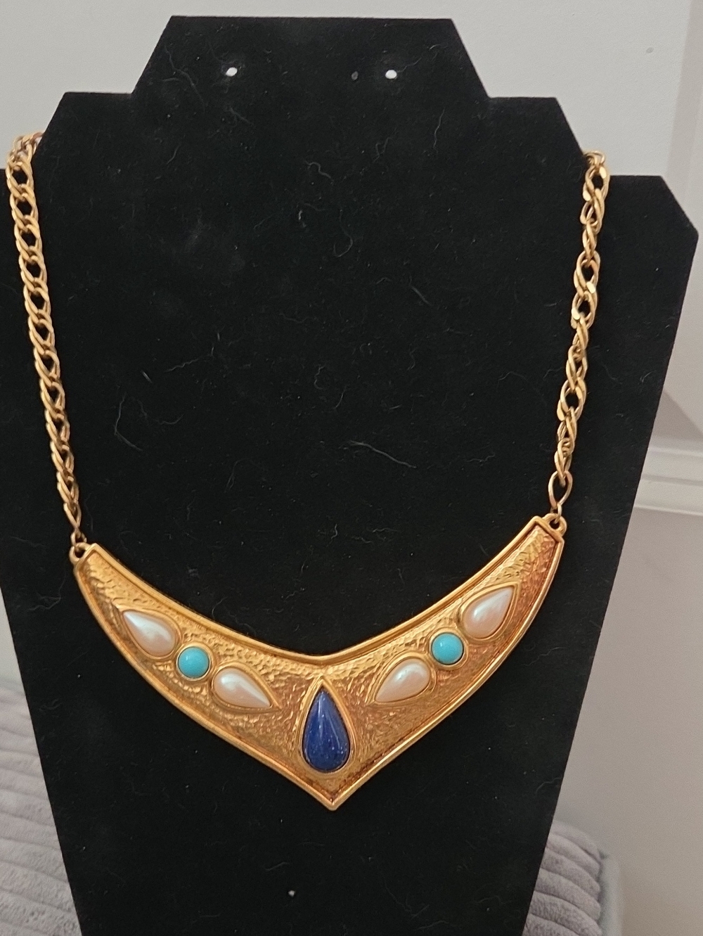 Avon 1993 Venetian Cream Collection Statement Bib Necklace EUC